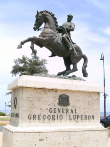 Estatua del general Gregorio Luperón