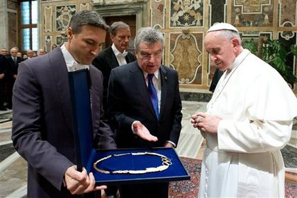 Papa se reúne con líderes olímpicos