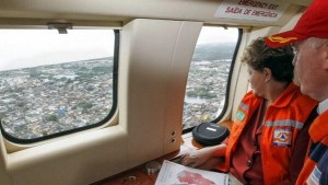 La presidenta de Brasil sale hacia la zona de desastre