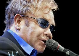 Elton John (Fuente Externa)