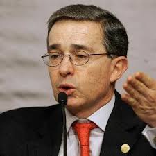  Álvaro Uribe