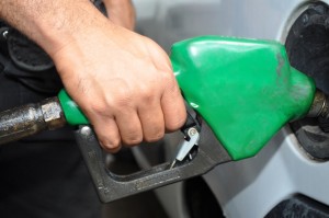 Bajan precios de algunos combustibles pero sube el GLP