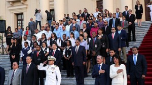 Danilo Medina en homenaje a la Bandera