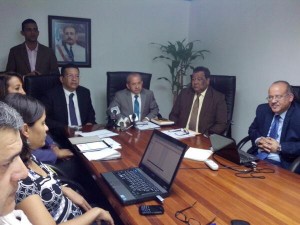 Autoridades reunidas contra Chikungunya