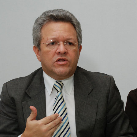 Salazar: “saco de Joao Santana no salpica a Danilo Medina”