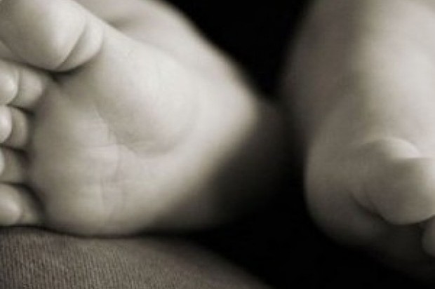 Bebé de cuatro meses muere por asfixia tras ser amamantado