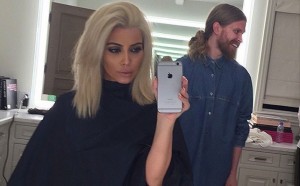 Kim Kardashian sorprende con su nuevo look