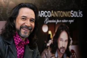 Marco Antonio Solís hizo cantar y bailar a miles de personas 