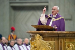 Papa lamenta atentados contra iglesia cristiana en Pakistán