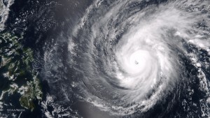 Taiwán emite advertencia ante llegada de tifón Meranti