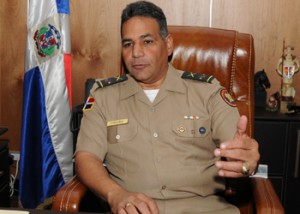 Ministro de Defensa dice están trabajando para impedir sigan matando policías y militares    