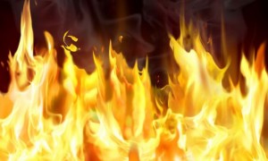 San Juan: incendio reduce a cenizas tres viviendas en municipio Juan de Herrera