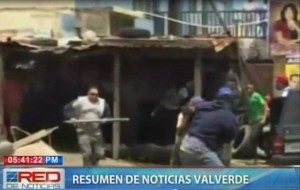 Gomeros y prestamistas se enfrentan a tubazos en una parada de Guagua por supuesto robo