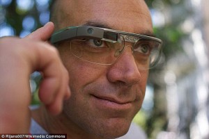 Google lanzará nueva versión de Google Glass 
