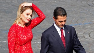Presidente de México y esposa protagonizan otro “momento incómodo”