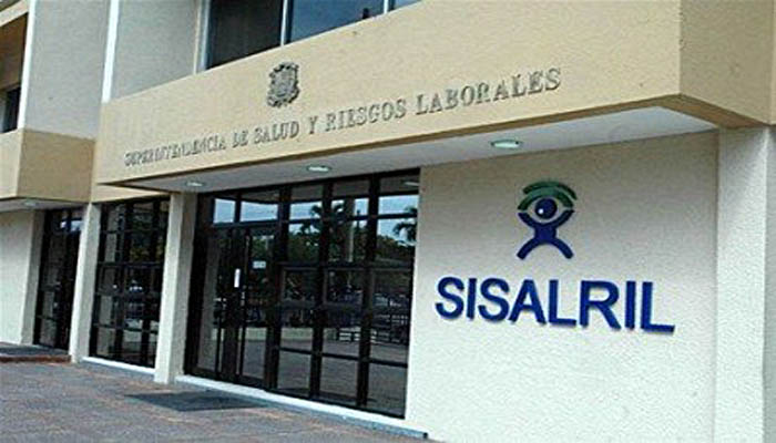 Sisalril advierte a médicos que no pueden suspender servicios a afiliados ARS