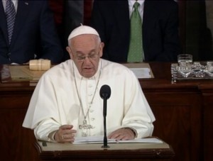 Papa habla de crisis refugiados y pena de muerte ante congresistas EEUU