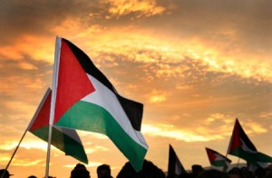 Polémica por decisión de permitir izar la bandera palestina en la ONU