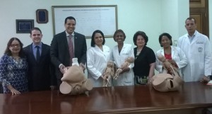 Maternidad La Altagracia recibe donación modelos anatómicos