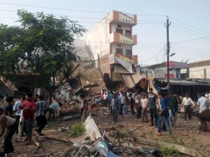 Una explosión deja 82 muertos y 150 heridos en una nueva tragedia en la India