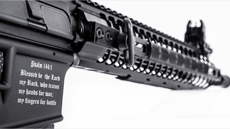 Estados Unidos vende el primer rifle “cristiano”
