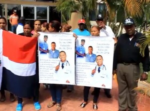 Realizan vigilia en reclamo de justicia por muerte de enfermero en Cotuí 