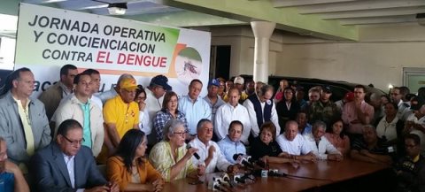 Población atribuye a politiquería plan del gobierno contra el dengue