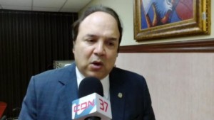 Vinicio Castillo Semán llama a proteger Registro Civil