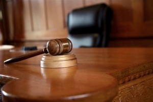 Hombre denuncia es amenazado por abogado notario tras ganarle litis de terrenos