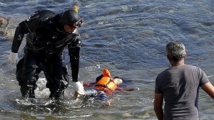 Otra vez el drama de los refugiados: tres niños y un bebé se ahogaron en Grecia