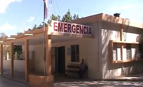 Casos de cólera y posible dengue son atendidos en hospital de Pedernales