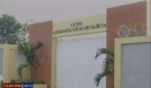 Opuestos en San Cristóbal a inauguración de liceo por mal estado de calles 