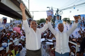 Francisco Fernández es proclamado candidato a la alcaldía SDN por el PRD  