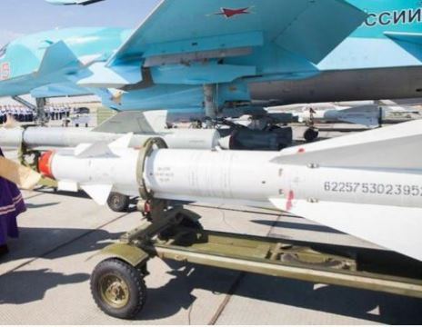 Rusia instala misiles antiaéreos en base militar en Siria