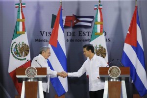 Raúl Castro cierra visita a México que confirma recuperación de relación