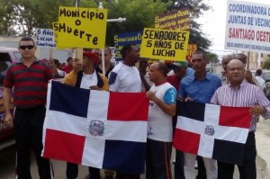 Comunitarios de Cienfuegos inician peregrinaje hacia el Palacio para ser municipio 