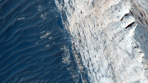 Marte en detalle: la NASA capta una imagen del cañón de Ofir