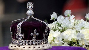 Personalidades de la India exigen a Isabel II que devuelva un diamante de 150 millones de dólares