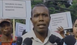 Migrantes haitianos amenazan con vigilia en reclamo de documentos