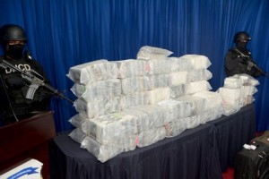 Apresan supuestos dueños de 212 paquetes de cocaína ocupados en Miches