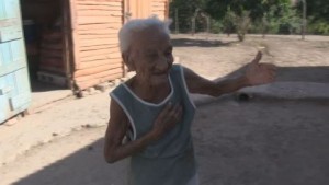 Anciana de 106 años desea al pueblo dominicano una feliz Navidad