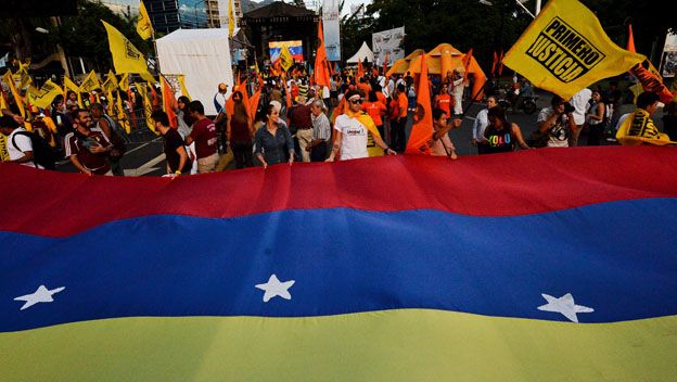Triunfo de oposición venezolana abate temor a fraude