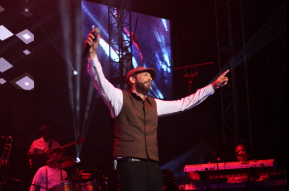 Juan Luis Guerra ofrece concierto "Todo tiene su hora" en el anfiteatro de Altos de Chavón
