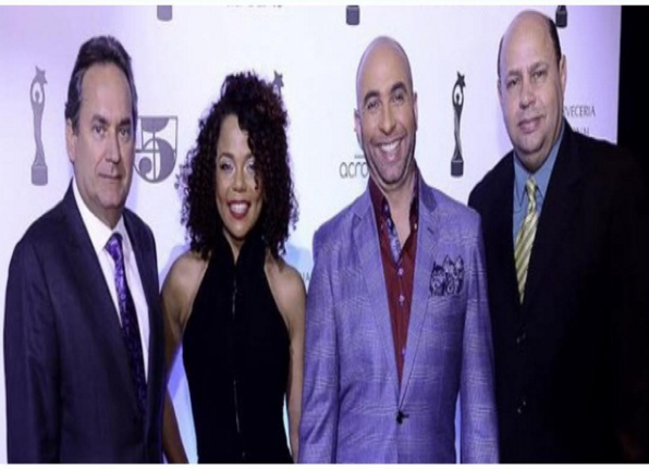 Confirman a Irving Alberti y Cheddy García como presentadores de Premios Soberano 2016