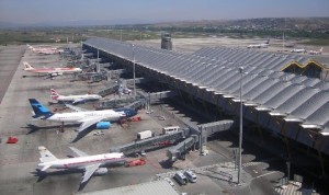 Madrid: alerta en aeropuerto de Bajaras por nota terrorista baja de general a local