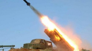 Corea del Norte dispara misiles;  EE.UU. y Seúl realizan ejercicios militares   
