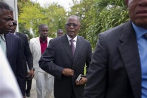 Presidente interino de Haití recibe chequeo en Homs de Santiago