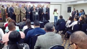 Expresidentes Colegio de Abogados respaldan reelección Danilo Medina 