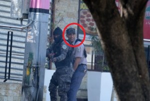 Jefatura PN suspende y pone a disposición de justicia agente acusado de disparar a fotógrafo elCaribe