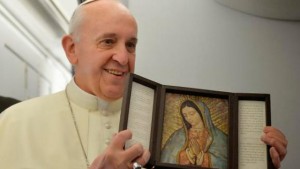 Papa Francisco llama a religiosos a no 